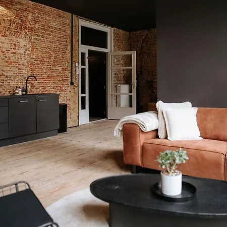 Boutique App In Centre * Anversa